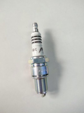 Иридиевая свеча зажигания NGK CR9EIX.
