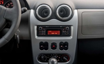 Dacia Logan I MCV 1.6 84KM 2012 Dacia Logan Dacia Logan 1.6 Ambiance 1.6 Benzyna 84KM, zdjęcie 15