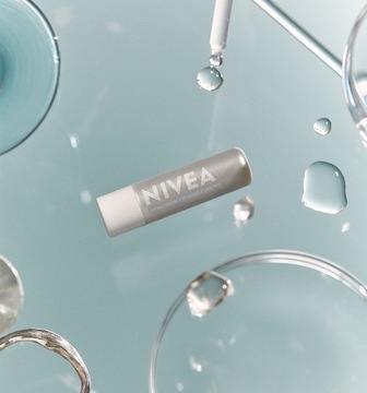 NIVEA HYALURON MOISTURE PLUS Увлажняющий бальзам - помада 5,2г
