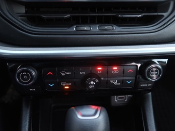 Jeep Compass II SUV Facelifting 1.3 GSE T4 150KM 2021 Jeep Compass 1.3 T-GDI, Salon Polska, Serwis ASO, zdjęcie 15