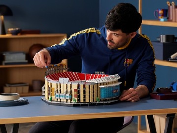 LEGO 10284 Камп Ноу ФК Барселона БЕСПЛАТНО LEGO 40485