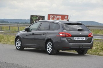 Peugeot 308 II SW Facelifting 1.2 PureTech 110KM 2018 Peugeot 308 1.2 Turbo doinwestowany hak nawigacja, zdjęcie 3