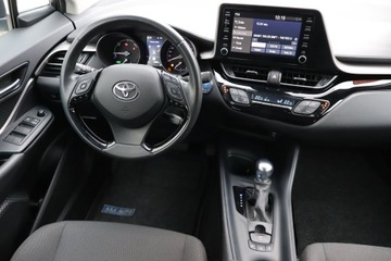 Toyota C-HR I Crossover Facelifting 1.8 Hybrid 122KM 2022 Toyota C-HR 1.8 Hybrid, Serwis ASO, Automat, zdjęcie 6