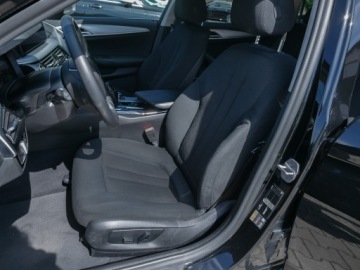 BMW Seria 5 G30-G31 Touring Plug-In 2.0 530e 292KM 2022 BMW 530e 292ps Hak Blis Live Cocpit Pro 18” Webasto Full-Led DAB CTA LKA, zdjęcie 10
