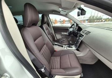 Volvo V50 1.6 DRIVe 109KM 2009 Volvo V50 Volvo V50 1.6D DRIVe Kinetic 1.6 Diesel 109KM, zdjęcie 24