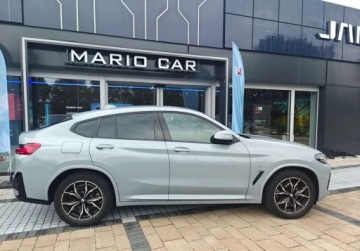 BMW X4 G02 SUV Facelifting 2.0 20I 184KM 2022 BMW X4 BMW X4 XDrive20I, z mpakietem,rok modelowy 2022 2.0 Benzyna 184KM, zdjęcie 2