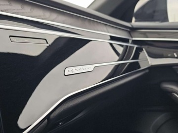 Audi A8 D5 Sedan Facelifting 3.0 55 TFSI 340KM 2022 Audi A8 pneumatyka, panoramiczny dach, kamery 360, BO, head up 3.0 Benzyna, zdjęcie 19