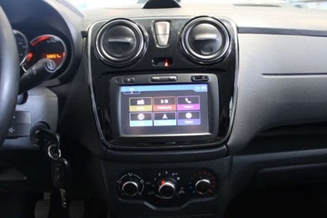 Dacia Lodgy Minivan Facelifting 1.2 TCe 115KM 2018 Dacia Lodgy 1,2 T bezn moc 115KM 7 osobowy , isofix navigacja 1.2 Benzyna, zdjęcie 2