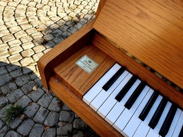 Пианино Samick SU-108P 108см 1992 г. ЦВЕТ ДУБ