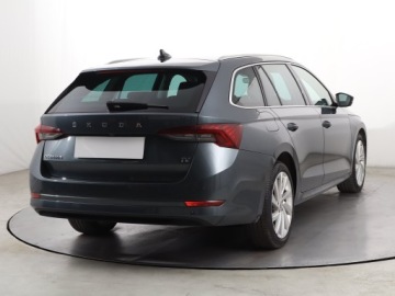 Skoda Octavia IV 2021 Skoda Octavia 1.4 TSI iV, Salon Polska, zdjęcie 4