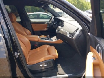 BMW X5 G05 2022 BMW X5 Xdrive40i 2022 3.0 Benzyna 335KM, zdjęcie 9