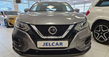 Nissan Qashqai II Crossover Facelifting 1.6 DiG-T 163KM 2018 Nissan Qashqai 1.6 DIG-T 163KM Panoramadach Kamera cofania 1.6 Benzyna, zdjęcie 2