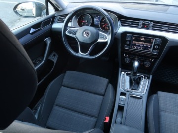 Volkswagen Passat B8 Variant Facelifting 2.0 TDI SCR 150KM 2020 VW Passat 2.0 TDI, Salon Polska, Serwis ASO, zdjęcie 6