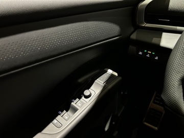 Volkswagen T-Roc I SUV Facelifting 1.5 TSI ACT 150KM 2025 Volkswagen T-Roc R-line 1.5 eTSI 150 KM DSG, zdjęcie 16