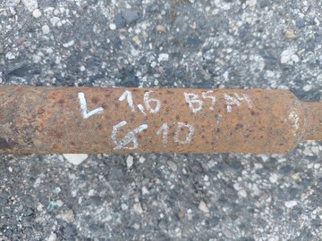 AUDI A4 B5 1,6 BENZÍN POLOOSA PŘEDNÍ LEVÝ 100MM ORIG. OK