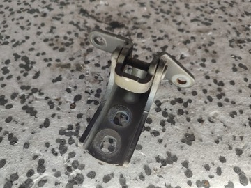 ПЕТЛЯ ДВЕРИ OPEL ASTRA J ПЕРЕДНЯЯ ЛЕВАЯ ИЛИ ПРАВАЯ