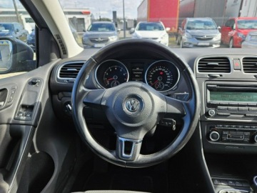 Volkswagen Golf VI 2011 Volkswagen Golf 1,2 benzyna 86KM, zdjęcie 9