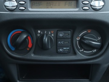 Nissan Almera II Sedan 1.5 dCi 82KM 2005 Nissan Almera 1.5 dCi, Salon Polska, Klima, zdjęcie 14