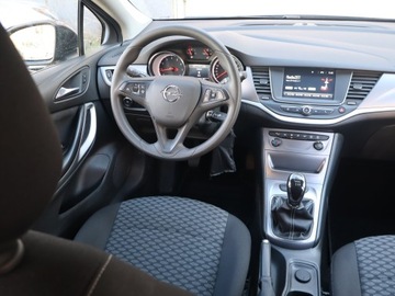 Opel Astra K Hatchback 5d 1.4 Turbo 125KM 2017 Opel Astra 1.4 T, Klima, Tempomat, Parktronic, zdjęcie 6
