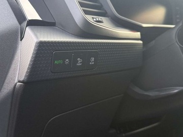 Audi A1 II 1.5 35 TFSI 150KM 2021 Audi A1 Sportback Ambiente czujniki przod i tyl klimatyzacja 2 strefowa, zdjęcie 15