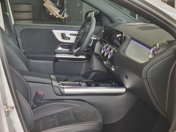 Mercedes GLA II Off-roader Facelifting 2.0 220 190KM 2025 MERCEDES-BENZ GLA 220 4-Matic AMG Line 2.0 (190KM) 2025, zdjęcie 5