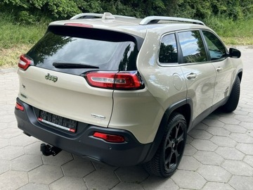 Jeep Cherokee V Terenowy 2.0 MJD 140KM 2015 Jeep Cherokee 2.0 M-Jet Longitude FWD Klimatronic, zdjęcie 5