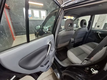 Toyota RAV4 II 2.0 16V D-4D 116KM 2002 Toyota Rav 4 Napęd 4x4, zdjęcie 19