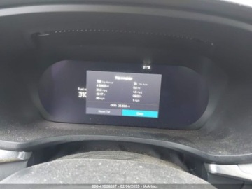 Volvo V60 II  2023 Volvo V60 Cross Country B5 Ultimate 2023 2.0l 2.0 Benzyna 247KM, zdjęcie 11