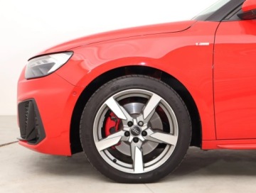 Audi A1 II 2.0 40 TFSI 200KM 2019 Audi A1 40 TFSI, Automat, Skóra, Klima, zdjęcie 13