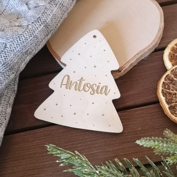 Zawieszka drewniana CHOINKA w kropki Z IMIENIEM
