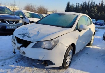 Seat Ibiza IV Hatchback 5d Facelifting 1.2 TDI CR 75KM 2014 Seat Ibiza 2014r, 1.2 TDI. Uszkodzony przod. 1.2 Diesel 75KM