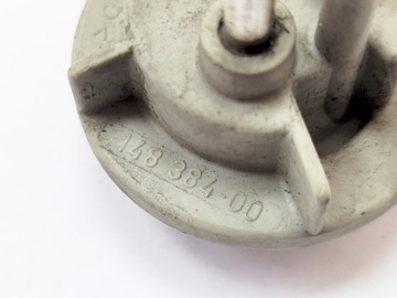 DRŽÁK ŽÁROVKY SMĚROVKA HNÍZDO ZÁSTRČKA MERCEDES W210 E TŘÍDA