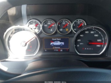 Chevrolet Silverado II 2021 Chevrolet Silverado 1500 Short Bed Lt Trail Boss 2021 5.3l 5.3 Benzyna, zdjęcie 10