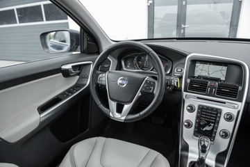 Volvo XC60 II Crossover D4 190KM 2017 Volvo XC60 Ocean Race 2.0 D4 190PS AWD Full Opcja! rej. PL Piękny Zadbany!, zdjęcie 10