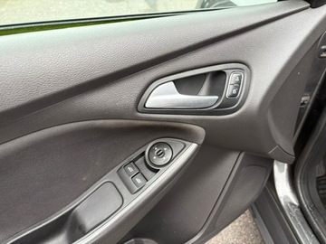 Ford Focus III Hatchback 5d facelifting 1.0 EcoBoost 125KM 2015 Ford Focus 1.0 EcoBoost Klima Salon PL 2015, zdjęcie 11
