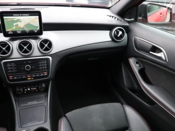 Mercedes GLA I Off-roader 2.0 250 211KM 2016 Mercedes GLA GLA 250 4MATIC, Salon Polska, zdjęcie 7