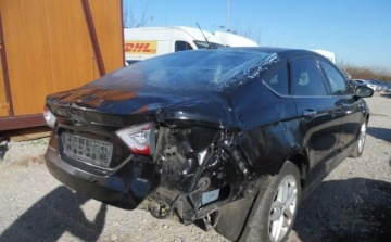 Ford Fusion 2016 Ford Fusion 2016r, 2.5 Benzyna LPG, Automat, Uszkodzony tyl. Jezdzi., zdjęcie 2