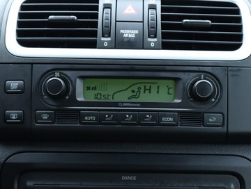 Skoda Fabia II Hatchback 1.6 i 16V 105KM 2009 Skoda Fabia 1.6 16V, Klima, Klimatronic, Tempomat, zdjęcie 11