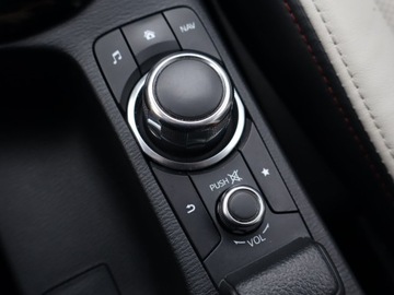 Mazda CX-3 Crossover 2.0 SKY-G i-ELOOP 150KM 2016 Mazda CX-3 2.0 Skyactiv-G, Salon Polska, zdjęcie 17