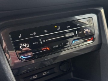 Volkswagen Tiguan Allspace SUV Facelifting 2.0 TSI 190KM 2022 Volkswagen Tiguan Allspace 2.0 TSI 190 KM 4Mot. R-Line DSG, Niski przebieg, zdjęcie 28