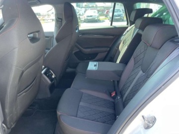 Skoda Octavia IV RS Kombi 2.0 TDI SCR 200KM 2021 Skoda Octavia 2.0 Diesel 199KM, zdjęcie 19