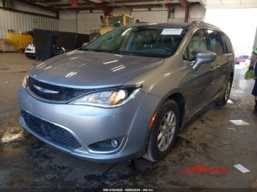 Chrysler Pacifica II 2020 Chrysler Pacifica 2020 r., 3,6L TOURING L 3.6 Benzyna 287KM, zdjęcie 2