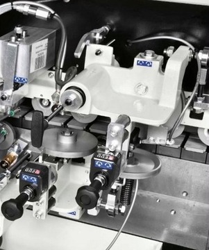 CASADEI FLEXA 23 кромкооблицовочный станок | SCM GROUP | резак для предварительной обработки + углы + скребки + полировщик