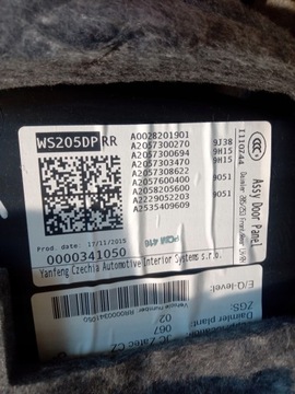 LAMPA BOKU DVEŘE MERCEDES-BENZ OE A0028201901
