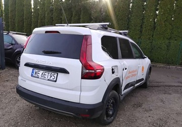 Dacia Jogger 1.0 TCe 110KM 2024 Dacia Jogger 2024r, 1.0 Benzyna. Uszkodzone boki. Poobijany. VAT 23 brutto, zdjęcie 2
