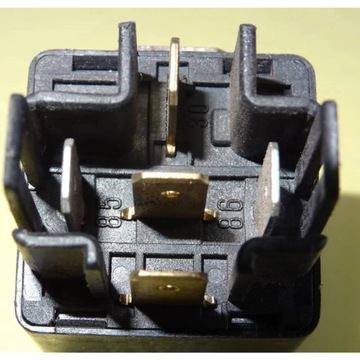 RELÉ HYUNDAI ACCENT 39160-22030 NR1245