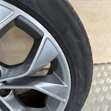 RÁFKY KOLA PIRELLI 19" BMW F26 X4