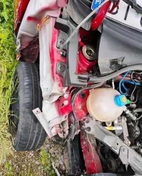 Fiat 500 II Seria 4 1.0 mHEV 70KM 2022 Fiat 500 2022r, Salonowy, HYBRID. Uszkodzony prawy przod i lewy bok. 70KM, zdjęcie 2