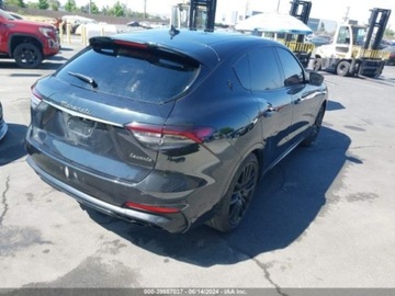 Maserati Levante 2022 Maserati Levante 2022 modena 3.0l 3.0 Benzyna 424KM, zdjęcie 3