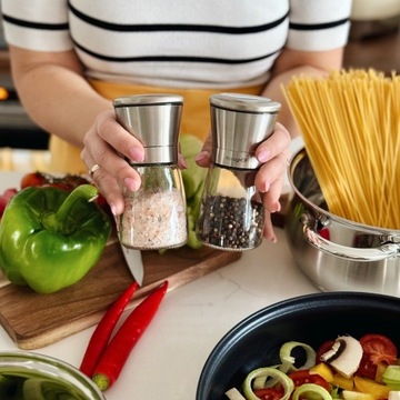 Komplet RĘCZNE MŁYNKI do pieprzu i soli SZKLANE MŁYNKI Konighoffer 170 ml